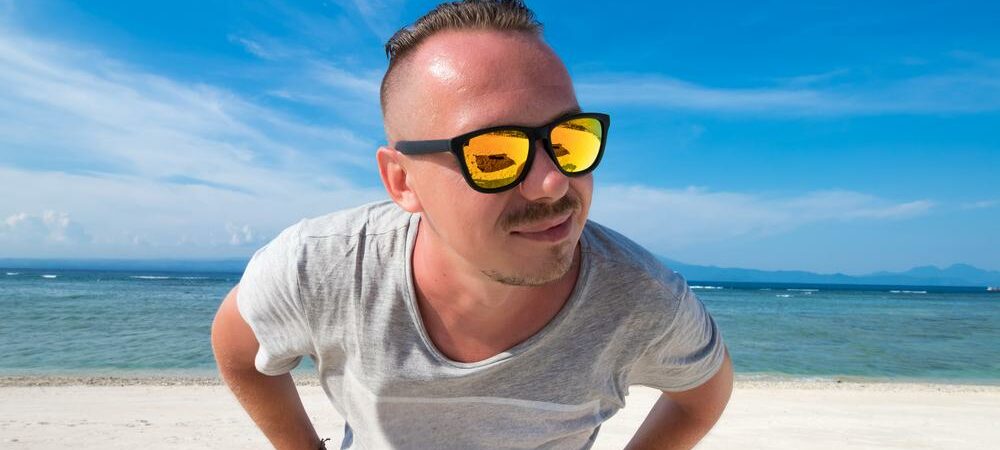 Tips for choosing the right men’s sunglasses as per the face shape